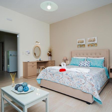 Sunset Apartments Арханґелос Номер фото